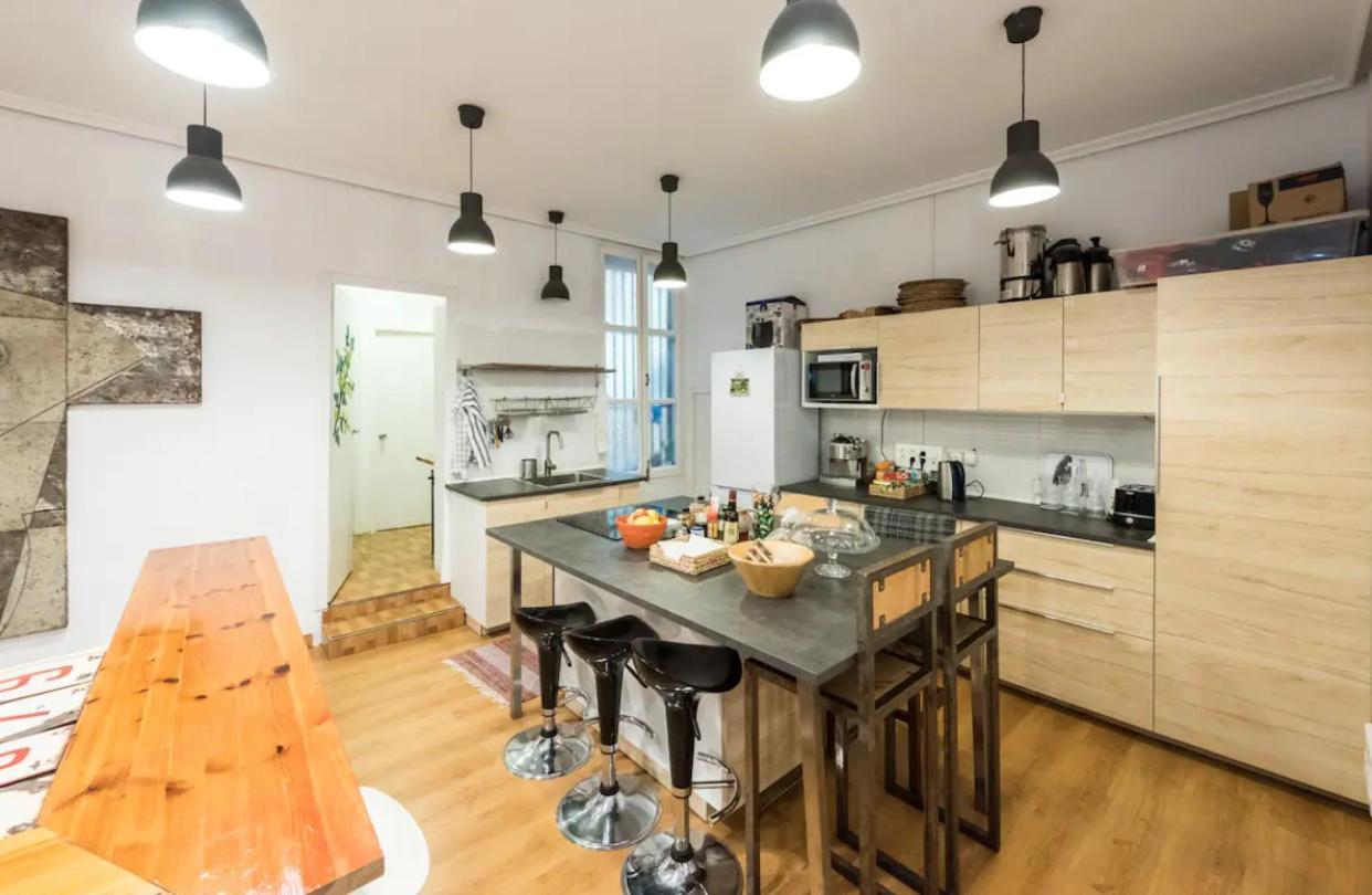 Encomienda Guest House มาดริด ภายนอก รูปภาพ